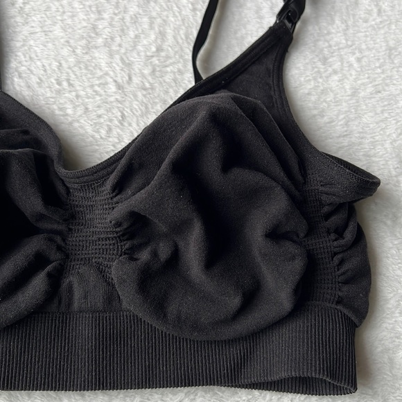 SKIMS Maternity/Nursing Sculpting Bra - Picture 6 of 9